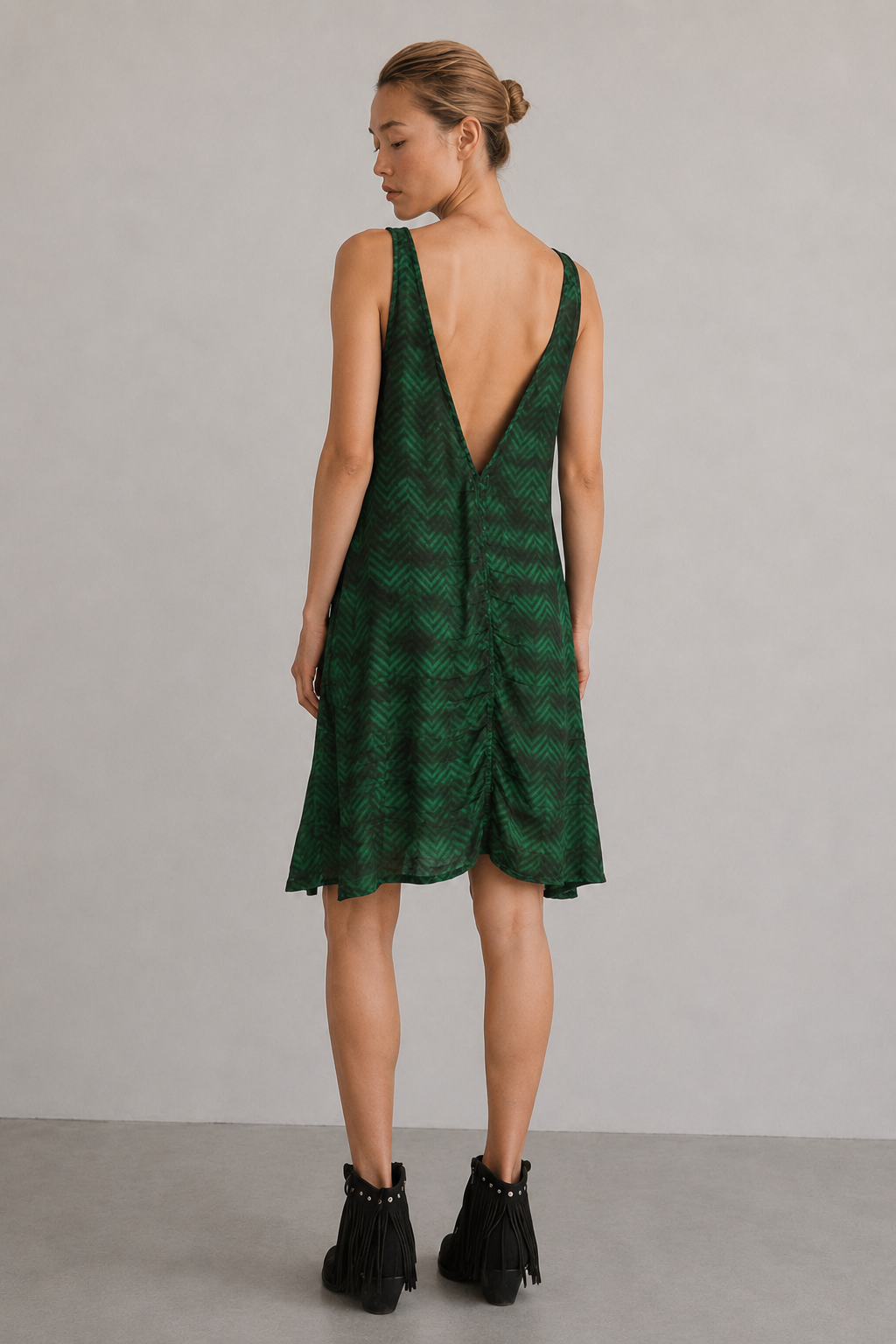 LINH - SHORT DRESS